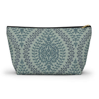 Mumbai Lace Accessory Pouch w T-bottom in Green